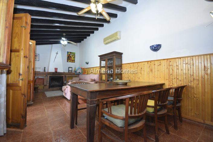 Image No.20-4 Bed Country House for sale