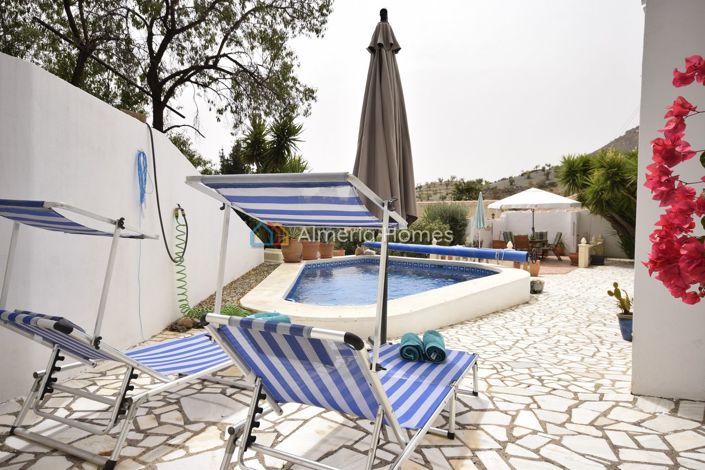 Image No.5-4 Bed Country House for sale