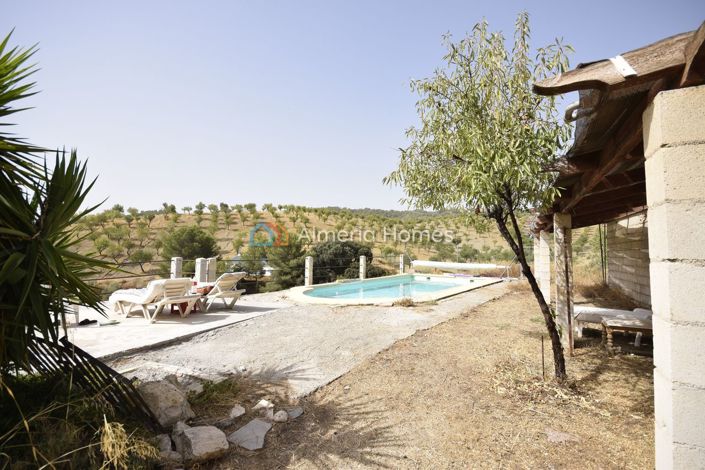 Image No.11-Maison de campagne de 6 chambres à vendre à Oria