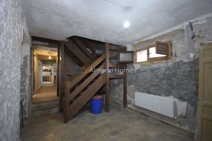 Image No.21-Maison de campagne de 6 chambres à vendre à Oria