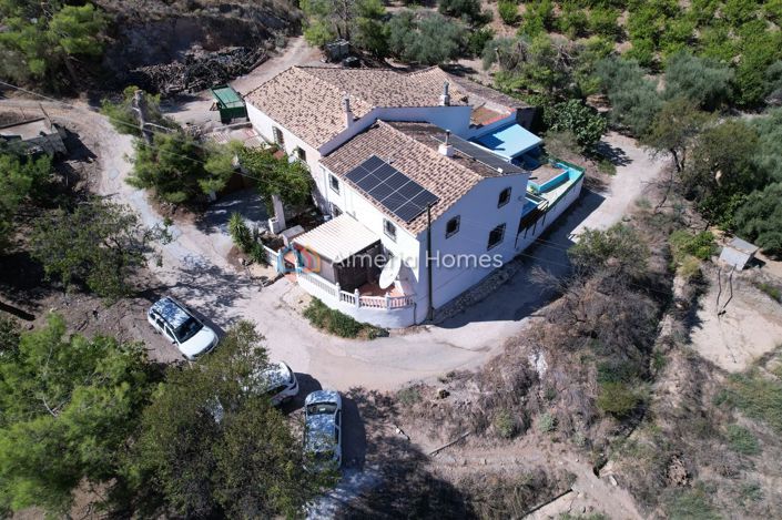 Image No.31-3 Bed Country House for sale