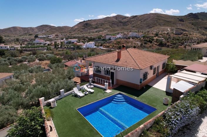 Image No.10-3 Bed Villa for sale