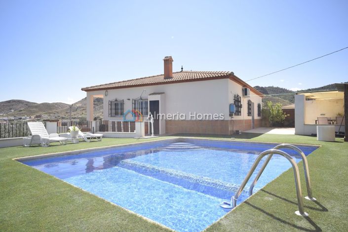 Image No.2-3 Bed Villa for sale
