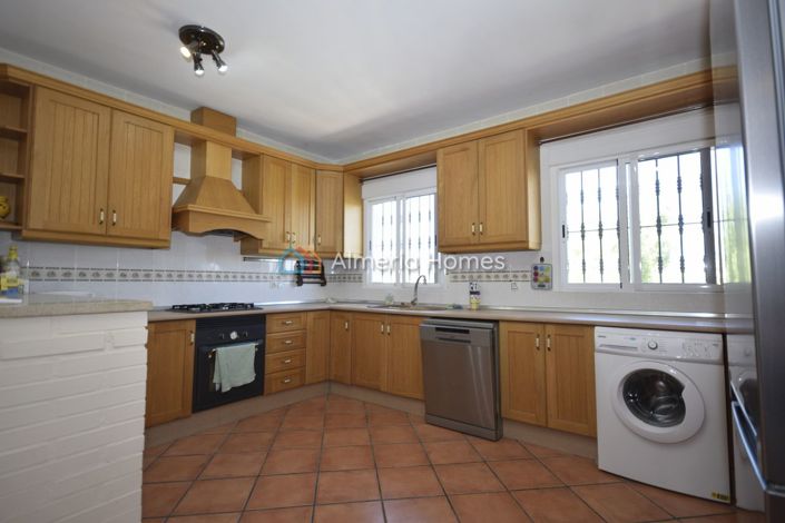 Image No.20-3 Bed Villa for sale