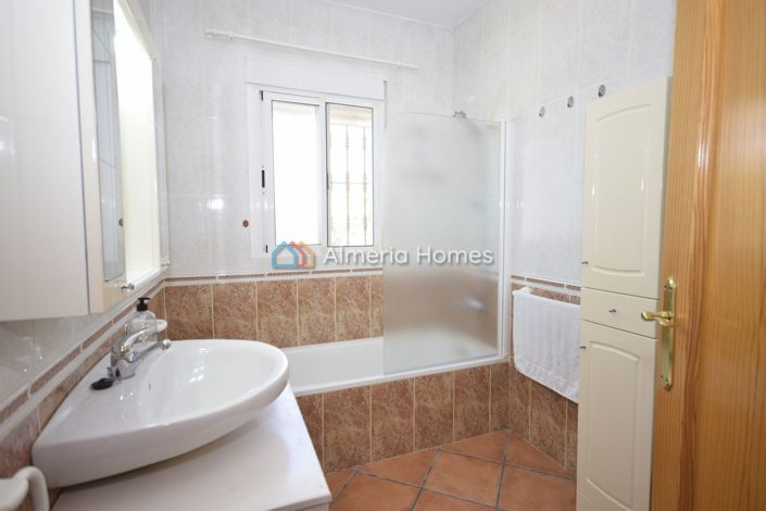 Image No.26-3 Bed Villa for sale