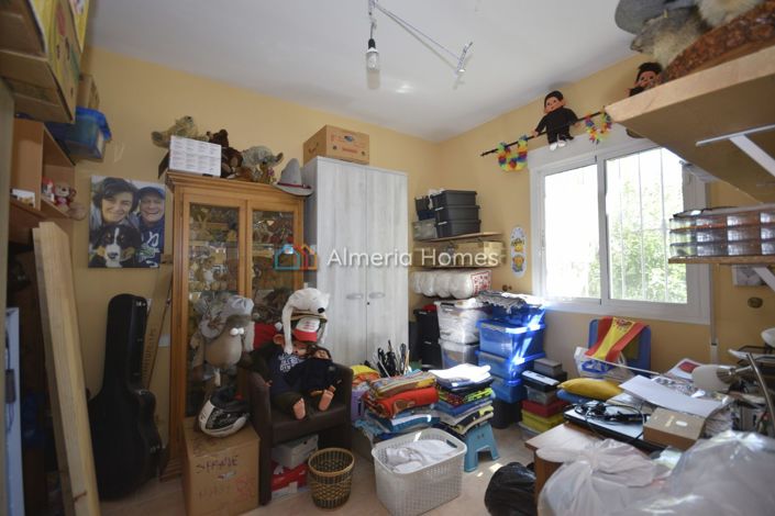 Image No.28-6 Bed Villa for sale