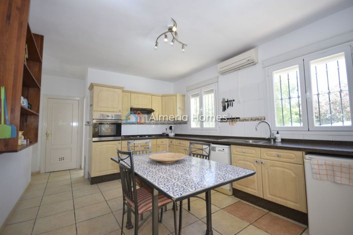 Image No.15-3 Bed Villa for sale