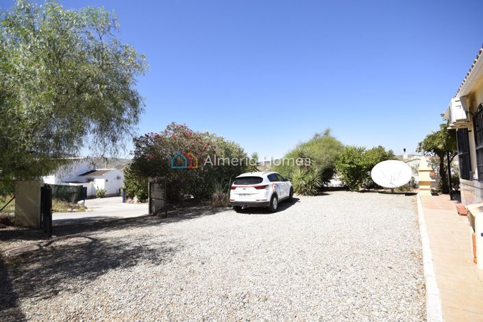 Image No.26-3 Bed Villa for sale