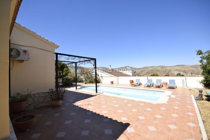 Image No.3-3 Bed Villa for sale