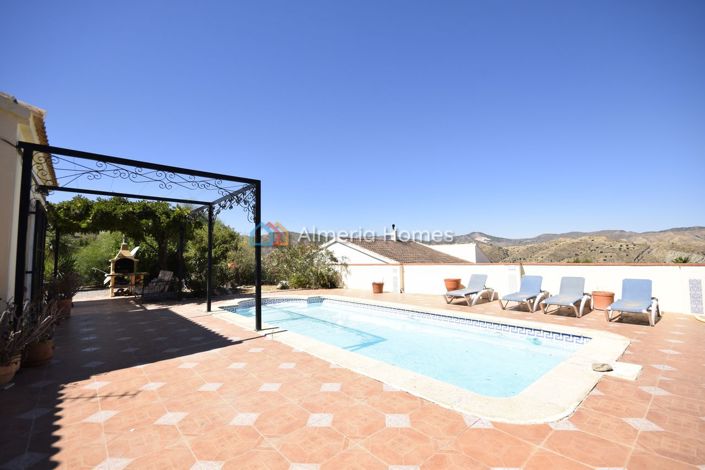 Image No.4-3 Bed Villa for sale