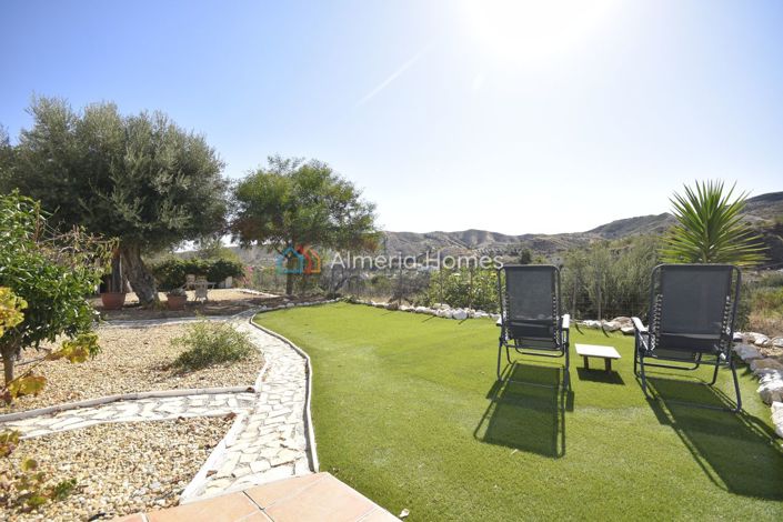 Image No.9-5 Bed Country House for sale