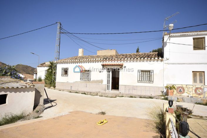 Image No.1-Maison de campagne de 3 chambres à vendre à Almanzora