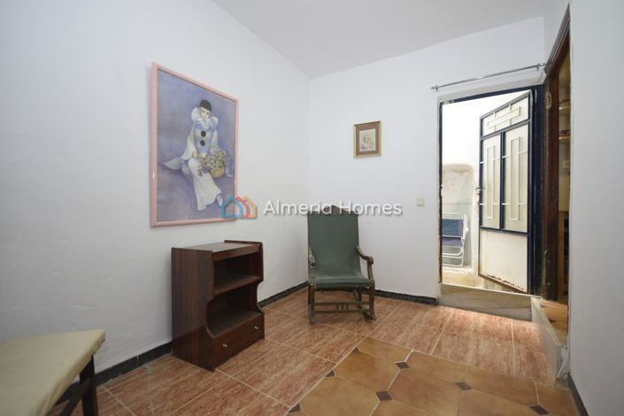 Image No.26-3 Bed Townhouse for sale