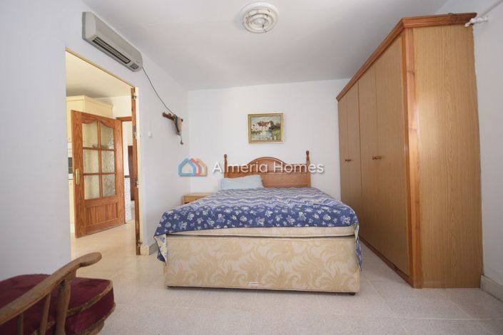 Image No.12-3 Bed Villa for sale