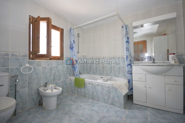 Image No.14-3 Bed Villa for sale