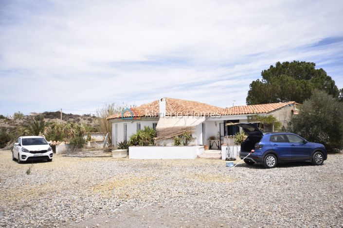Image No.1-1 Bed Villa for sale