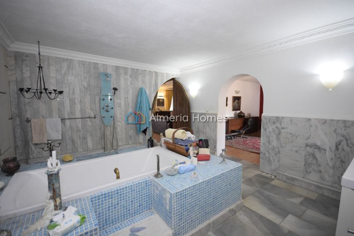 Image No.13-1 Bed Villa for sale