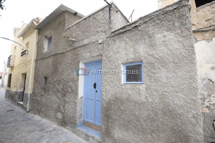 Image No.3-3 Bed Townhouse for sale