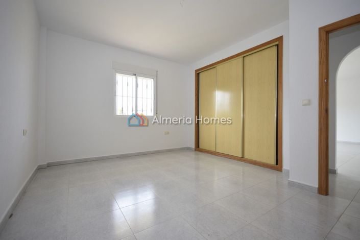 Image No.15-3 Bed Villa for sale