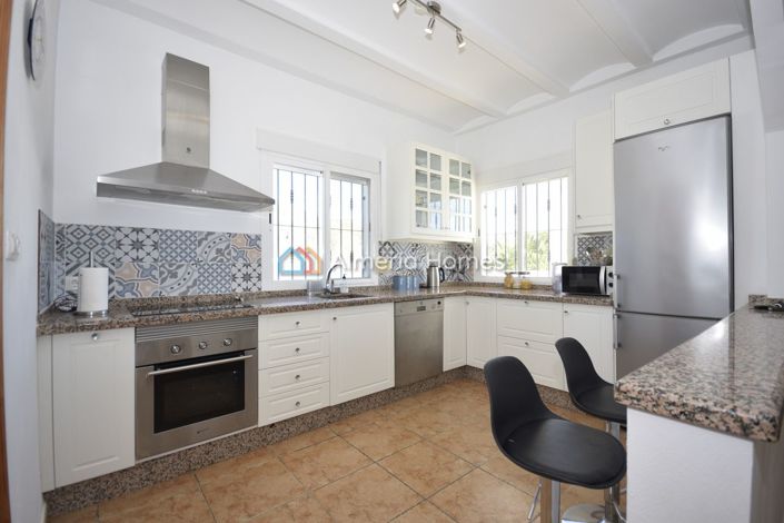 Image No.19-4 Bed Villa for sale