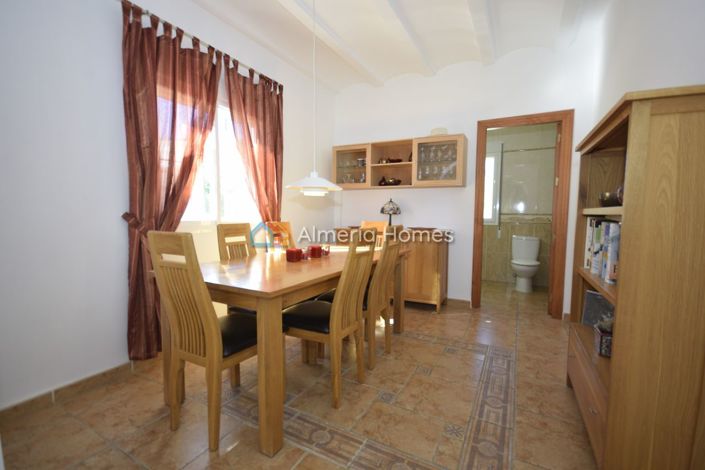 Image No.20-4 Bed Villa for sale