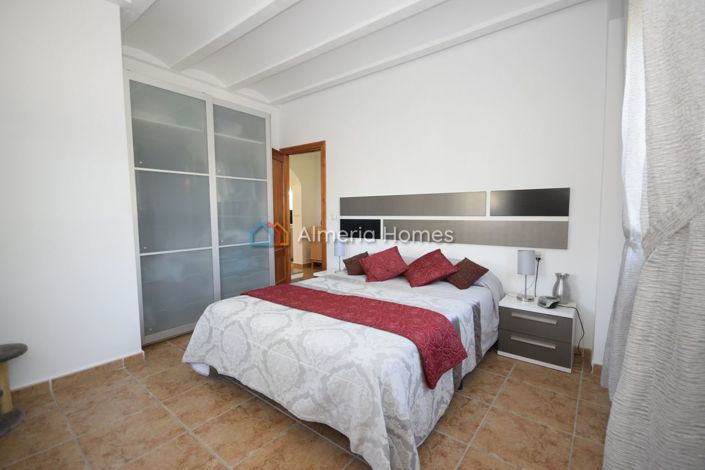 Image No.21-4 Bed Villa for sale