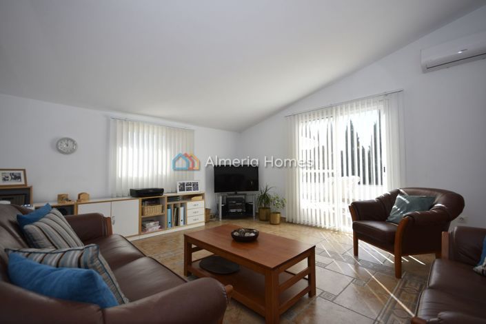 Image No.26-4 Bed Villa for sale