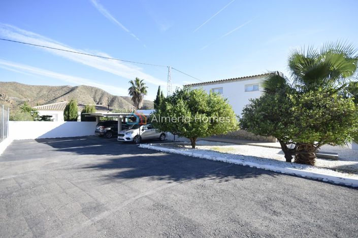 Image No.29-4 Bed Villa for sale