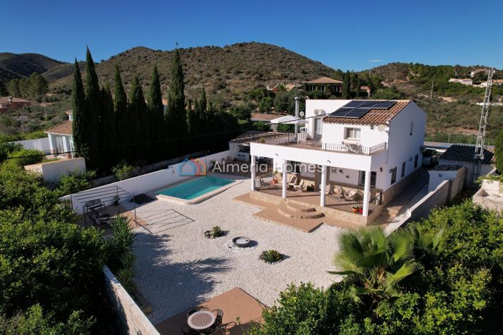 Image No.3-4 Bed Villa for sale