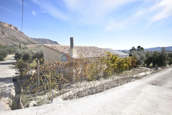 Image No.9-1 Bed Country House for sale