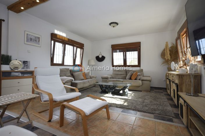 Image No.13-6 Bed Villa for sale