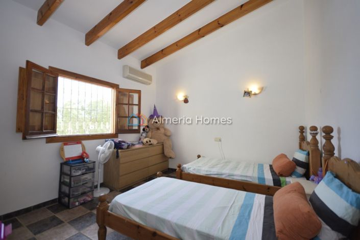 Image No.16-6 Bed Villa for sale