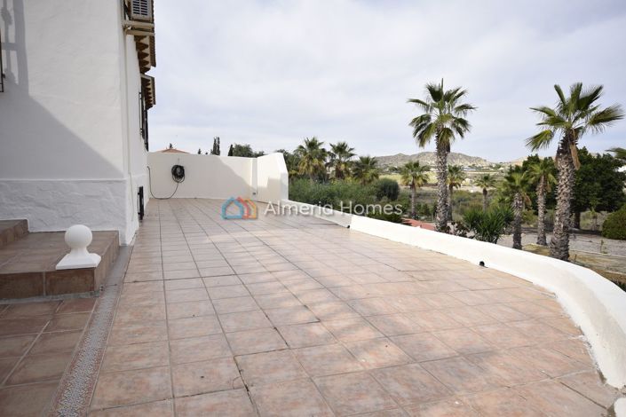 Image No.19-6 Bed Villa for sale