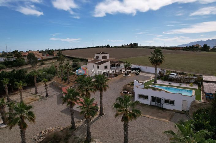 Image No.28-6 Bed Villa for sale