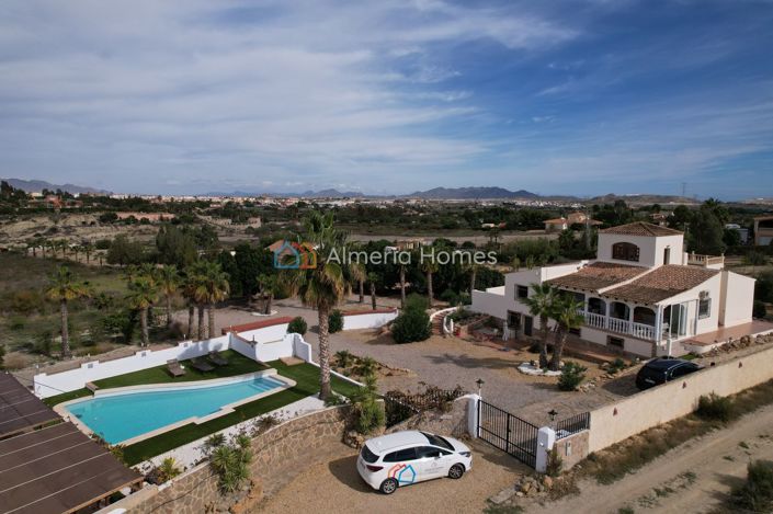 Image No.30-6 Bed Villa for sale