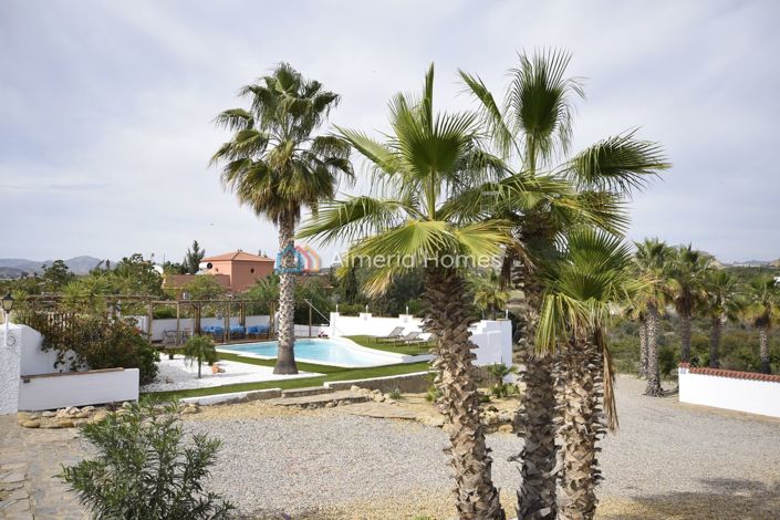 Image No.9-6 Bed Villa for sale