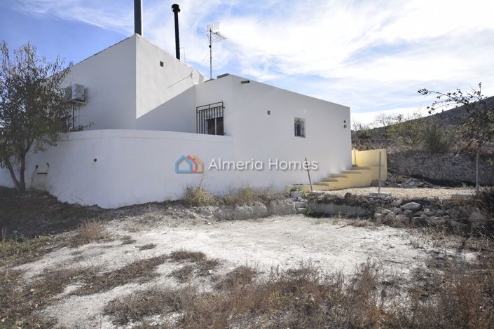 Image No.16-Maison de campagne de 3 chambres à vendre à Oria