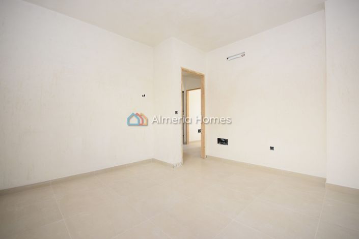 Image No.17-3 Bed Villa for sale