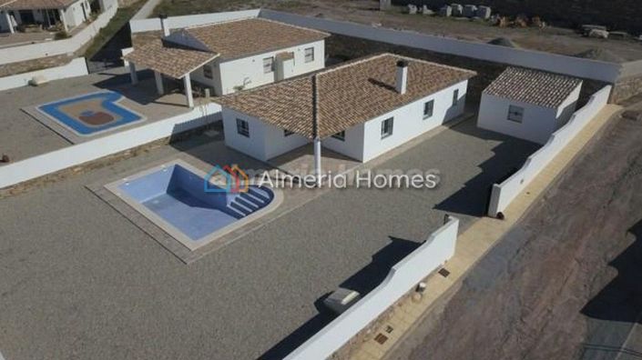 Image No.19-3 Bed Villa for sale