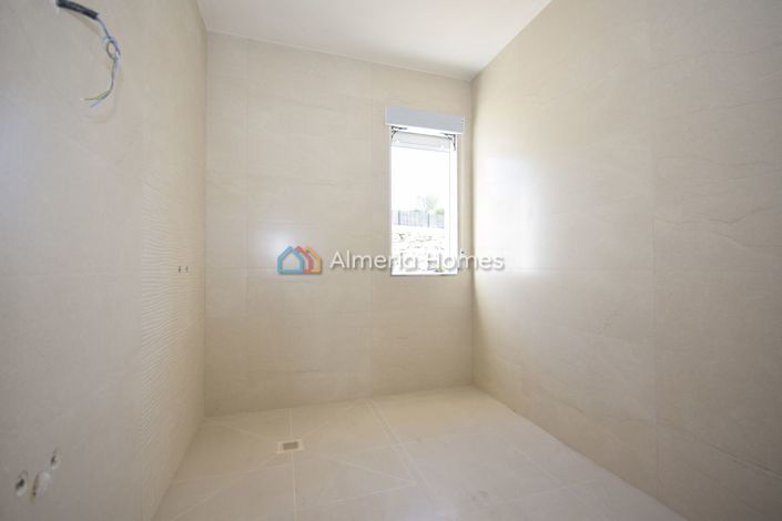 Image No.18-3 Bed Villa for sale