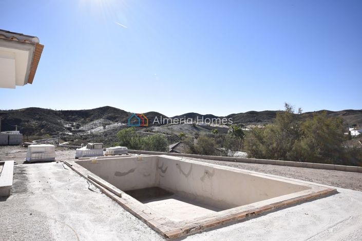 Image No.2-3 Bed Villa for sale