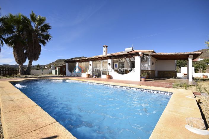 Image No.6-3 Bed Villa for sale