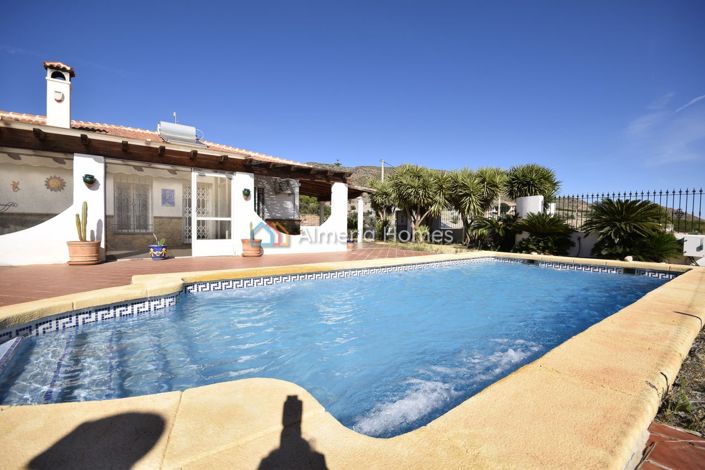 Image No.7-3 Bed Villa for sale