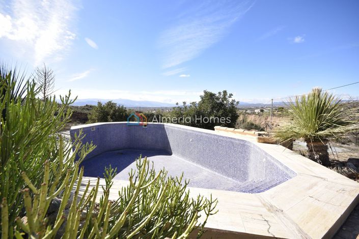 Image No.22-7 Bed Country House for sale