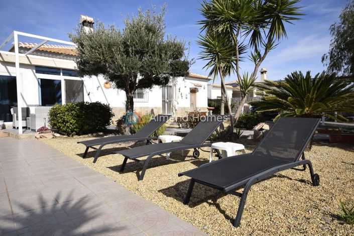 Image No.12-3 Bed Villa for sale