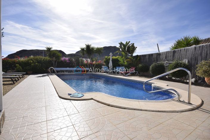 Image No.9-3 Bed Villa for sale