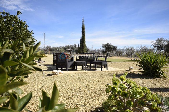 Image No.12-5 Bed Villa for sale