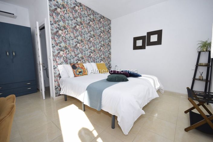 Image No.26-5 Bed Villa for sale