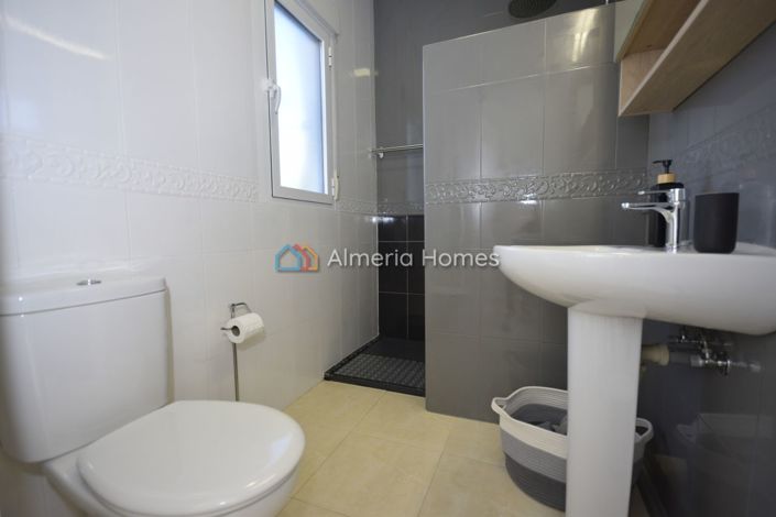 Image No.29-5 Bed Villa for sale