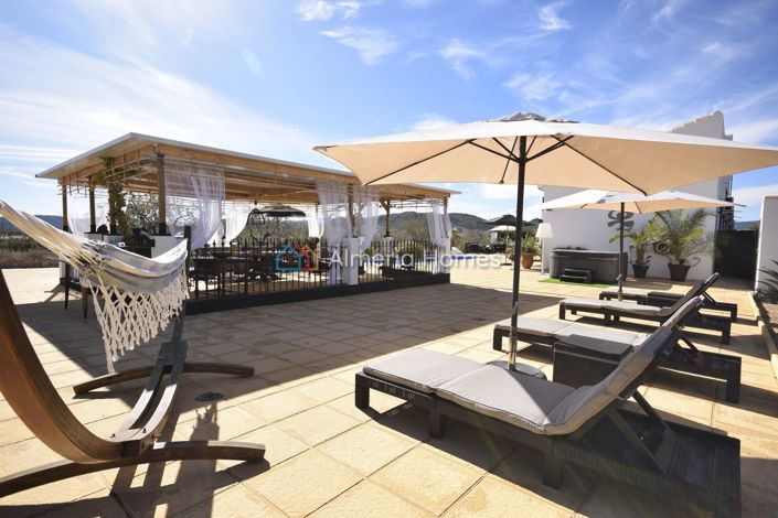 Image No.9-5 Bed Villa for sale